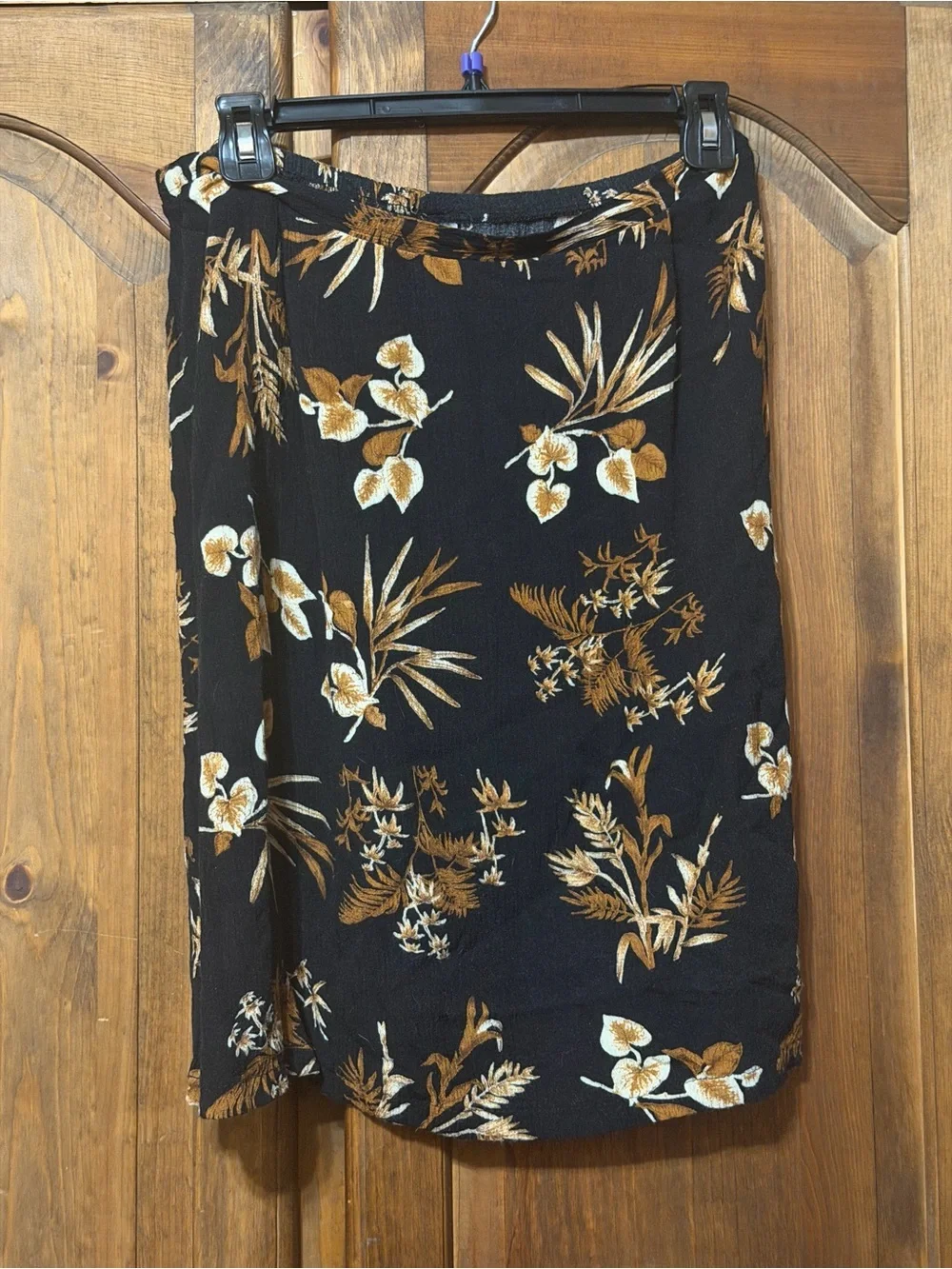 Bentley Plus Vintage Black & Brown Floral Skirt